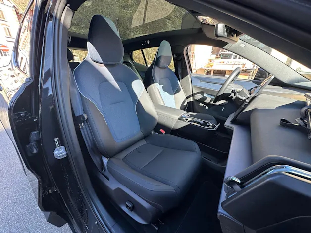 Volvo EX30 E60 69kWh Single Motor Extended Range Ultra