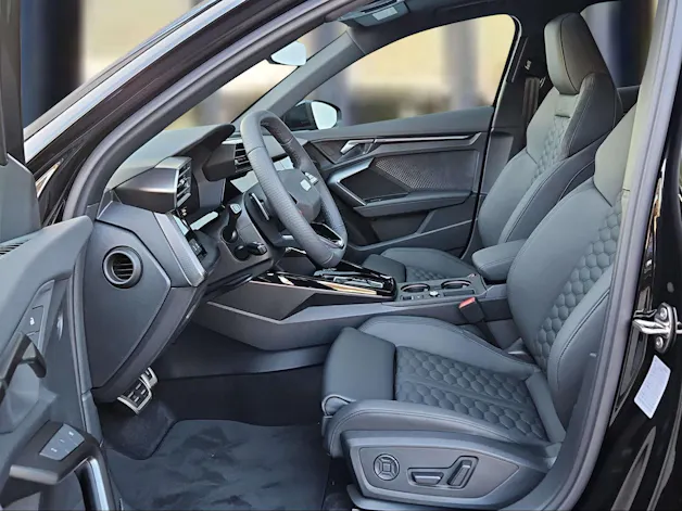 Audi RS3 Sportback 2.5 TSI quattro S-tronic Mythosschwarz Metallic