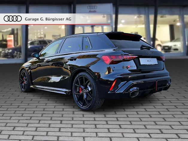 Audi RS3 Sportback 2.5 TSI quattro S-tronic Mythosschwarz Metallic