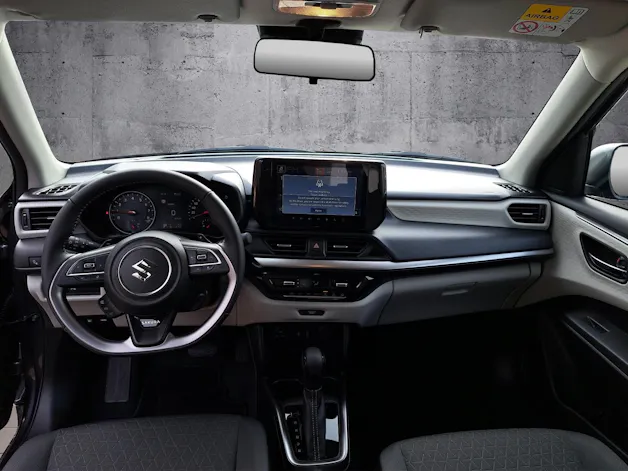 Suzuki Swift 1.2 Sakura Top Hybrid