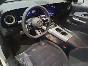 Mercedes-Benz CLA 220 4Matic 8G-DCT