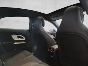 Mercedes-Benz CLA 220 4Matic 8G-DCT