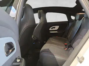 Mercedes-Benz CLA 220 4Matic 8G-DCT