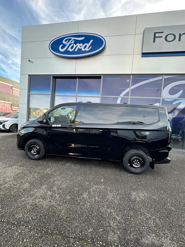 Ford Transit Custom Van 280 L1 2.0 EcoBl Trend/136CV/Aut.