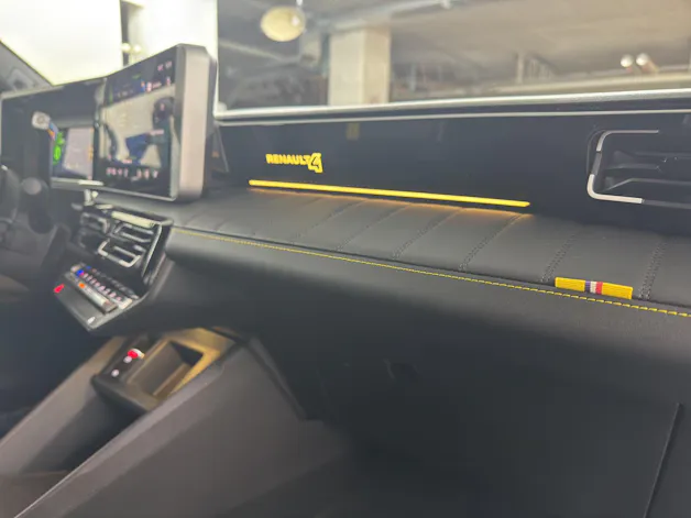 Renault R4 E-Tech Comfort Range 52 kWh Iconic