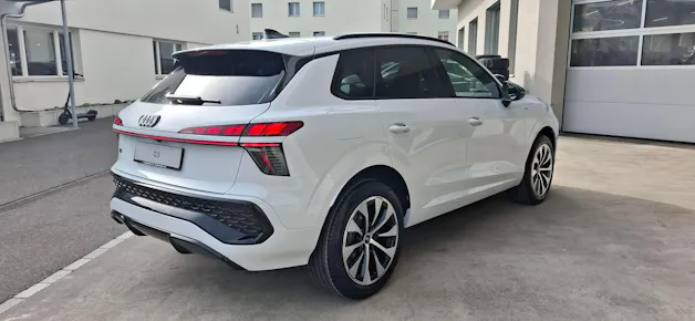 Audi Q3 SUV 110 kW TFSI S tronic