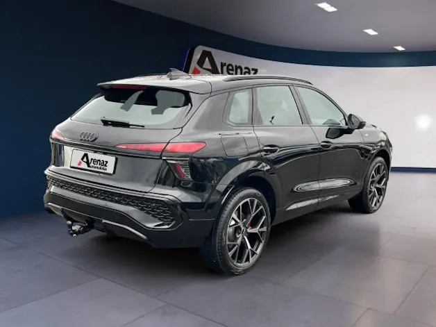 Audi Q3 SUV 110 kW TFSI S tronic