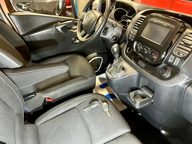 Opel Vivaro 1.6 CDTI 2.7t L1H1 9-Plätzer ✔️