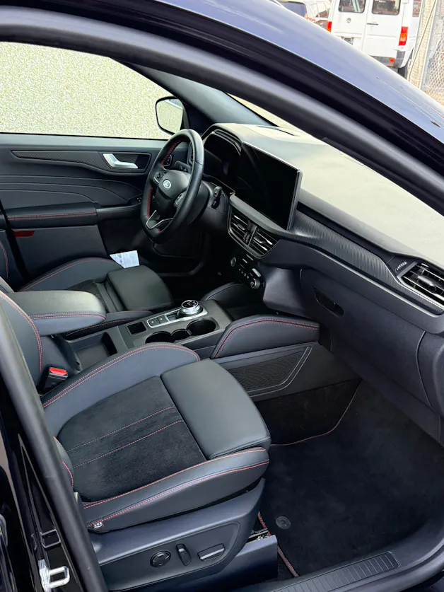 Ford Kuga 2.5 FHEV ST-Line X 4WD
