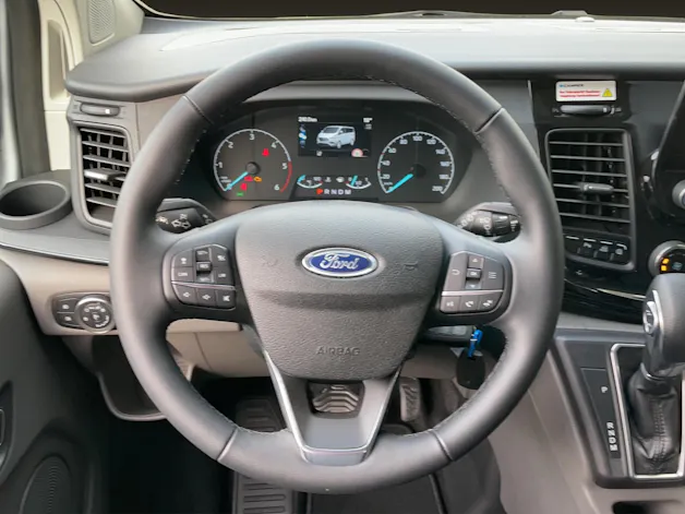 Ford Tourneo Custom Bus 320 L1 2.0 TDCi 185 Camper Trend Swiss Edition