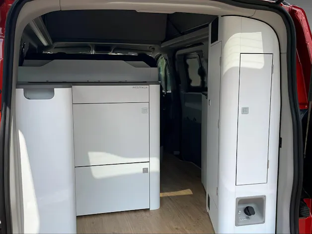 Ford Transit C Nugget 320 L1 320 L1 2.0 EcoBlue 170 Titanium