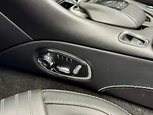 Aston Martin DB11 V8 Volante Touchtronic 3