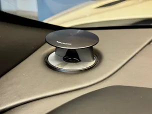Aston Martin DB11 V8 Volante Touchtronic 3