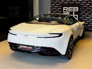 Aston Martin DB11 V8 Volante Touchtronic 3