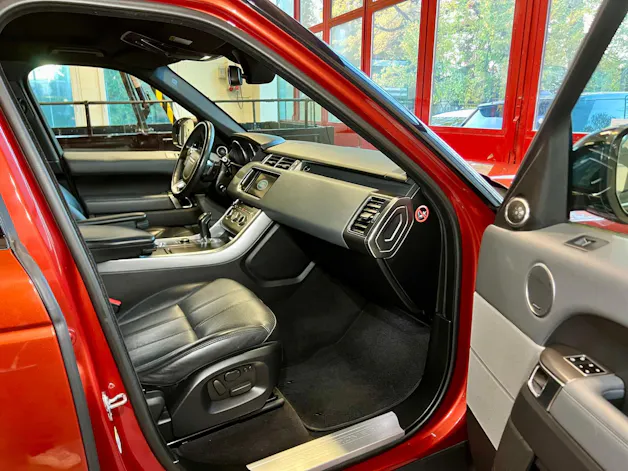 Land Rover Range Rover Sport 3.0 V6 SC HSE Dynamic Automatic