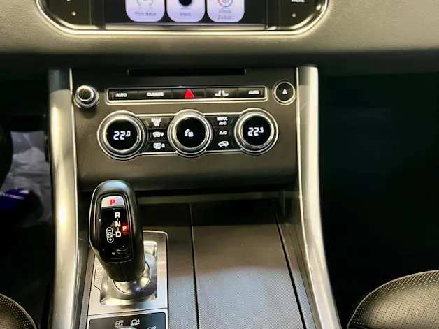 Land Rover Range Rover Sport 3.0 V6 SC HSE Dynamic Automatic