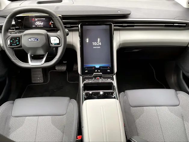 Ford Explorer Extended Range