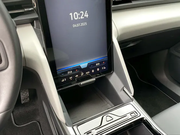 Ford Explorer Extended Range