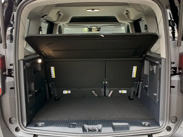 Ford E-Tourneo Courier Active
