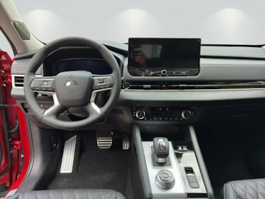 MITSUBISHI OUTLANDER 6