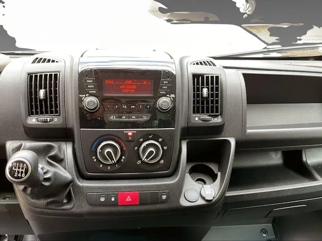 Citroën Jumper Kab.-Ch. 35 L2 2.2 BlueHDi 165 Control Kofferaufbau mit Hebebühne