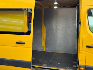 Renault Master T35 2.3dCi 130 L3H2