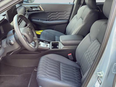 MITSUBISHI OUTLANDER 6