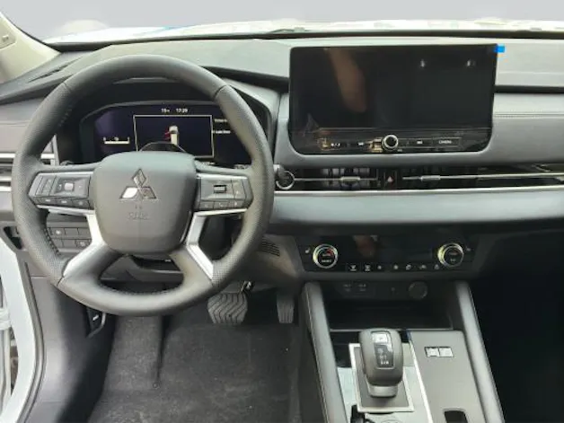 Mitsubishi Outlander PHEV Invite 4WD