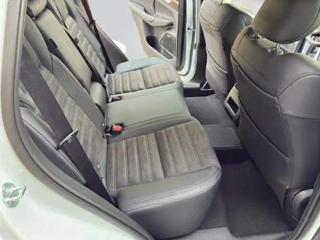 Mitsubishi Outlander PHEV Invite 4WD
