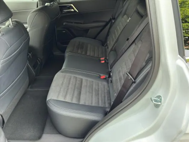 Mitsubishi Outlander PHEV Invite 4WD