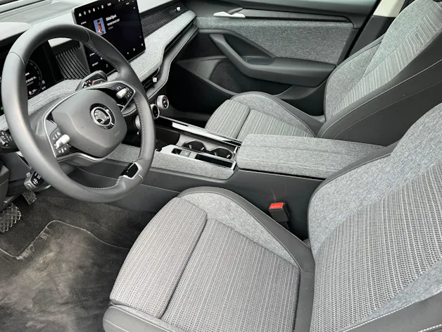 Škoda Superb Combi 2.0 TDi Selection 4x4 DSG