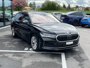 Škoda Superb Combi 2.0 TDi Selection 4x4 DSG