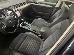 VW Passat 2.0 TDI Highline4M