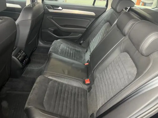 VW Passat 2.0 TDI Highline4M