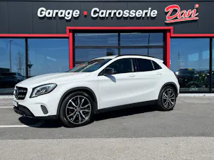 Mercedes-Benz GLA 200 Night Star 7G-DCT