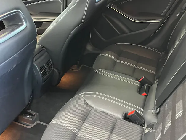 Mercedes-Benz GLA 200 Night Star 7G-DCT