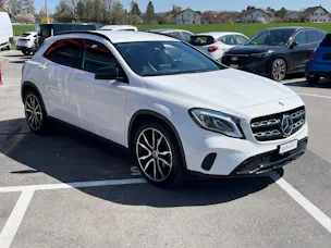 Mercedes-Benz GLA 200 Night Star 7G-DCT