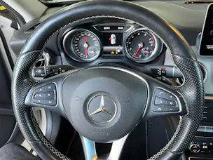Mercedes-Benz GLA 200 Night Star 7G-DCT