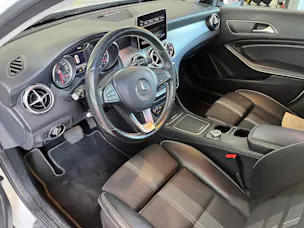 Mercedes-Benz GLA 200 Night Star 7G-DCT