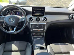 Mercedes-Benz GLA 200 Night Star 7G-DCT