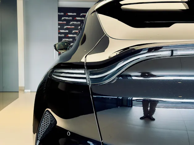 Aston Martin 707 4.0 V8 Bi-Turbo