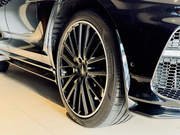 Aston Martin 707 4.0 V8 Bi-Turbo