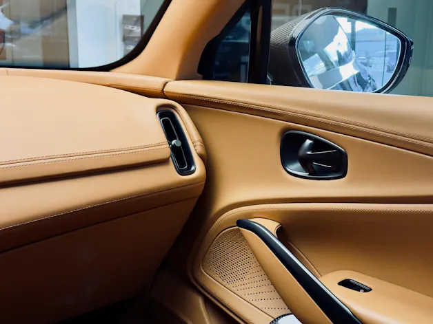 Aston Martin 707 4.0 V8 Bi-Turbo