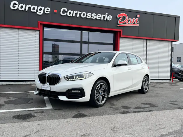 BMW 118i Sport Line Steptronic
