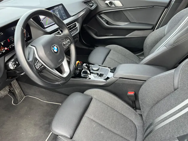 BMW 118i Sport Line Steptronic