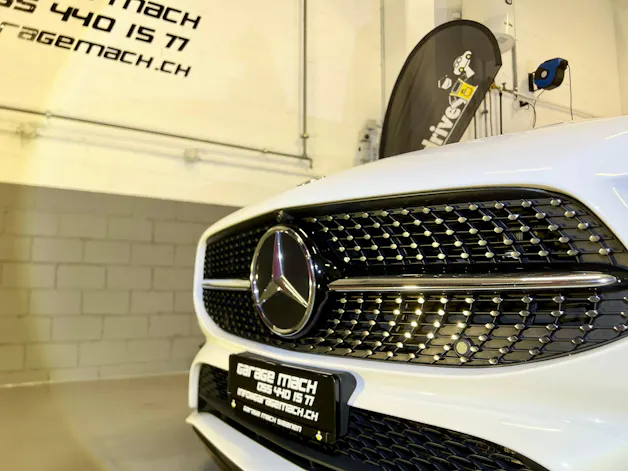 Mercedes-Benz CLA Shooting Brake 220 7G-DCT AMG Line