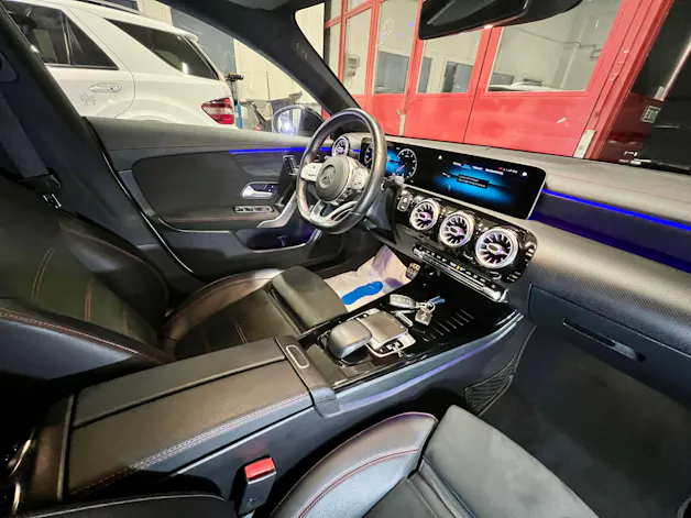 Mercedes-Benz CLA Shooting Brake 220 7G-DCT AMG Line