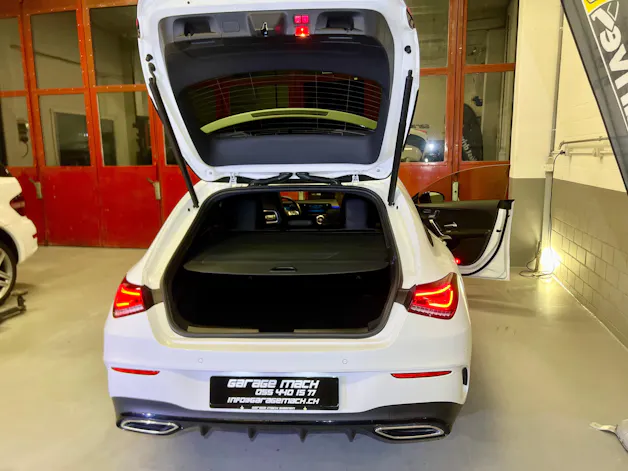 Mercedes-Benz CLA Shooting Brake 220 7G-DCT AMG Line
