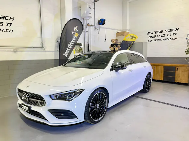 Mercedes-Benz CLA Shooting Brake 220 7G-DCT AMG Line