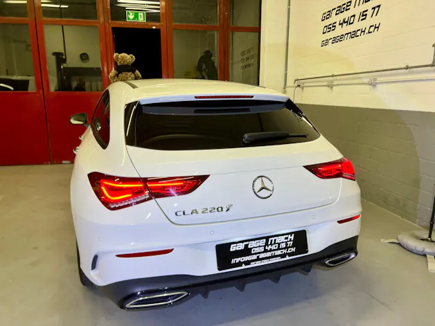 Mercedes-Benz CLA Shooting Brake 220 7G-DCT AMG Line